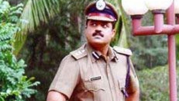 Suresh Gopi as Minnal Prathapan(Manu Uncle)
