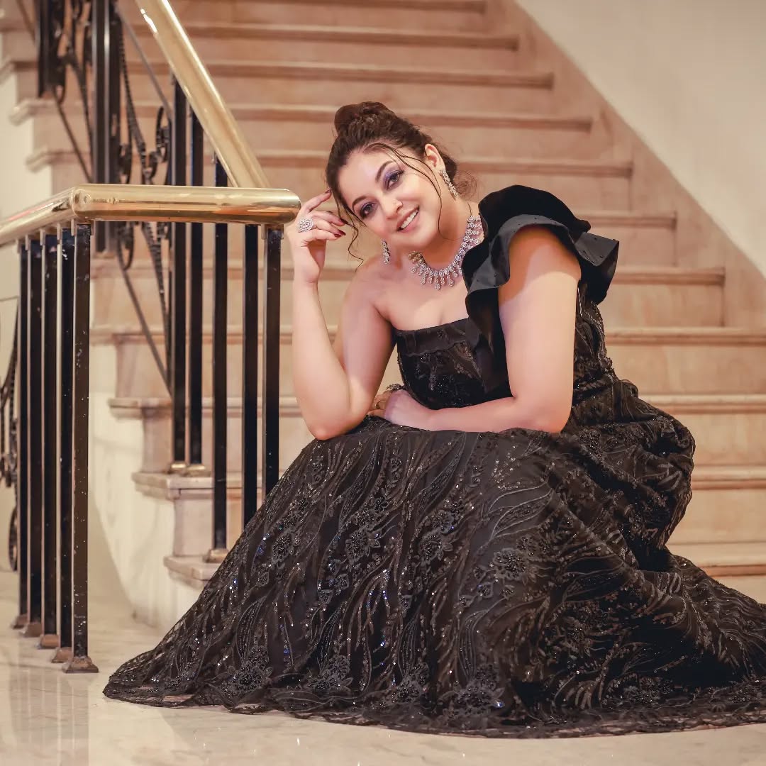 Tanushree Dutta MeToo Allegation On Bollywood Actor 