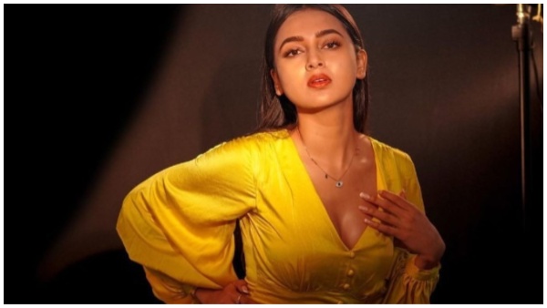 तेजसस्वी प्रकाश