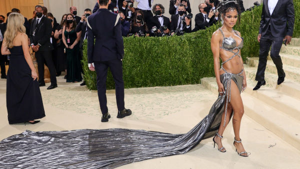 Teyana Taylor in Prabal Gurung