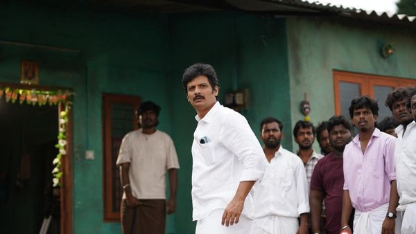 Sharp Writing That Balances Comedy and Commentary