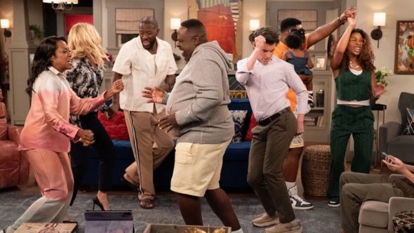 The Neighbourhood Season 8 Story Line 