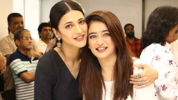 Shruti & Akshara Haasan
