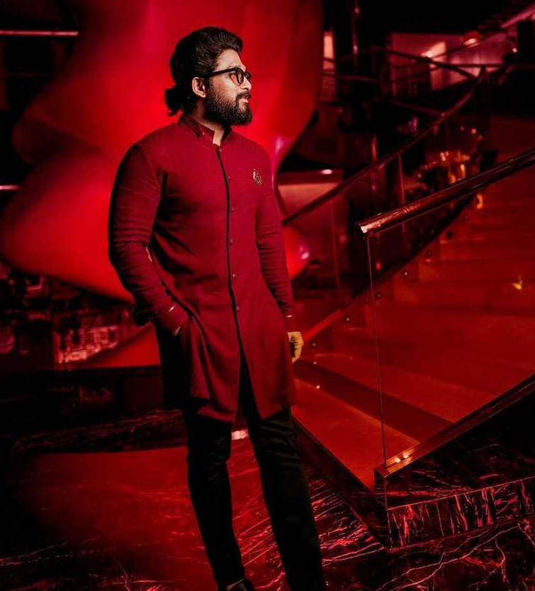 Allu Arjun – ₹300 Crore