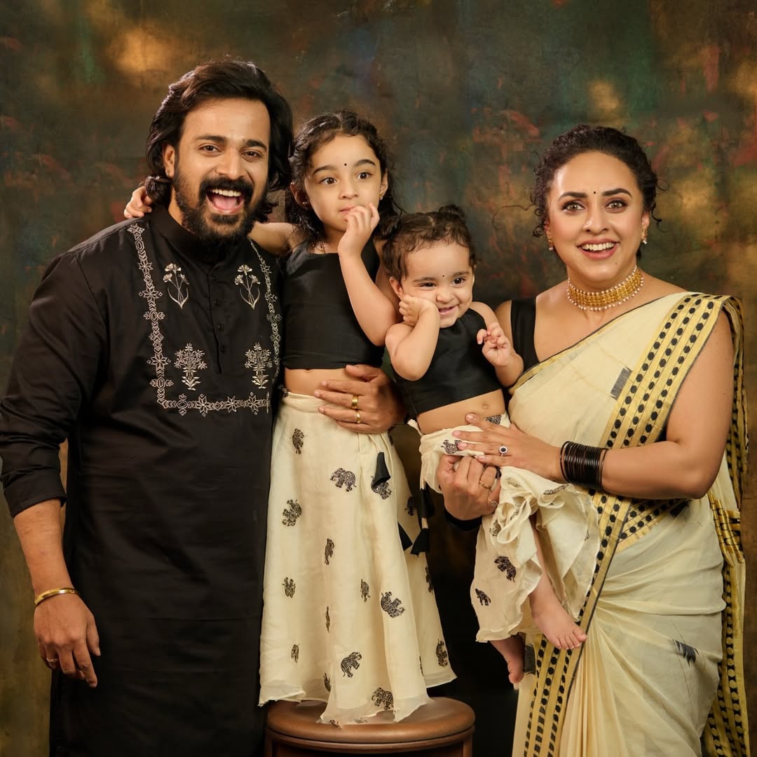 Pearle Maaney and Srinish Aravind