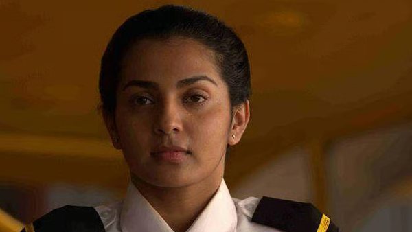 Pallavi Raveendran - Uyare