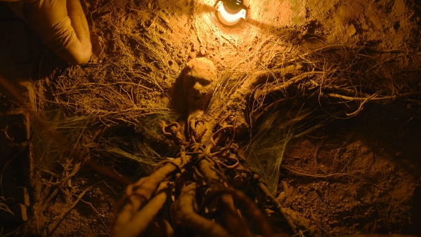 tumbaad unique story