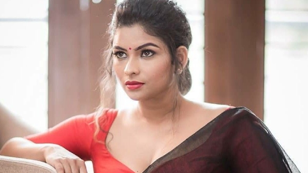 வி ஜே மஹேஸ்வரி