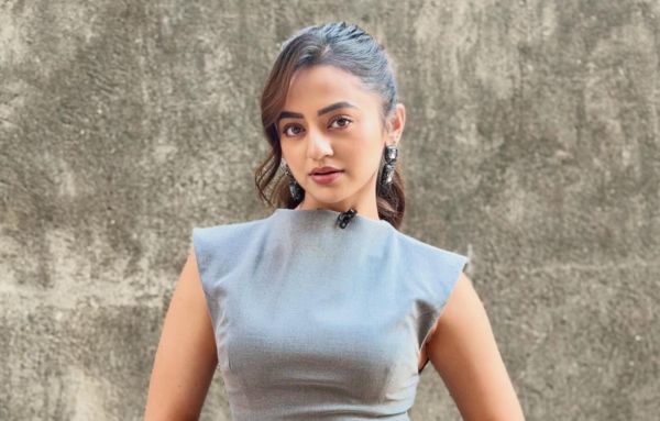 Helly Shah Career 