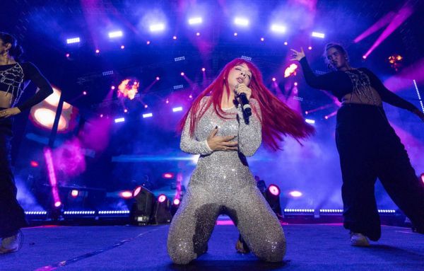 Jasmine Sandlas Carrer 