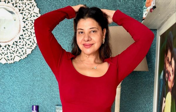 Sambhavna Seth Early Life 
