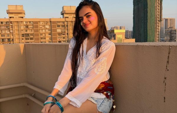 Who Is Ruhaanika Dhawan ?