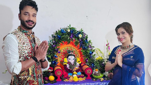 अंकिता लोखंडे का मोर-थीम वाला पंडाल