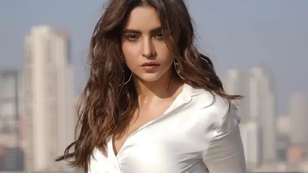 आमना शरीफ