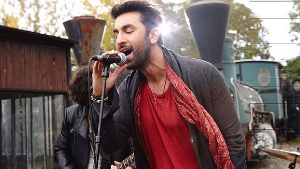 ऐ दिल है मुश्किल