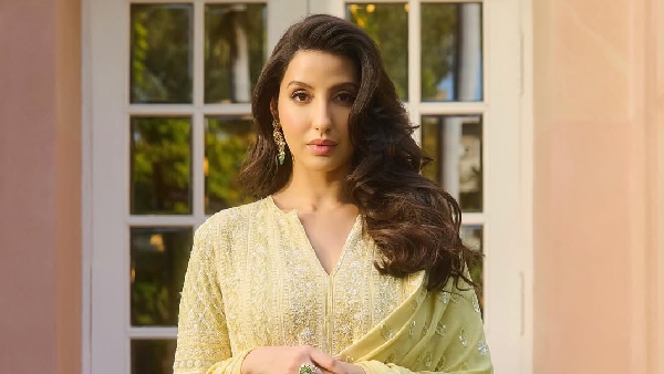 टिप्स अपना कर पाएं फ्लोलेस त्वचा