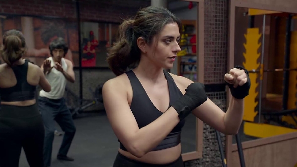 लकड़बग्घा - ZEE5