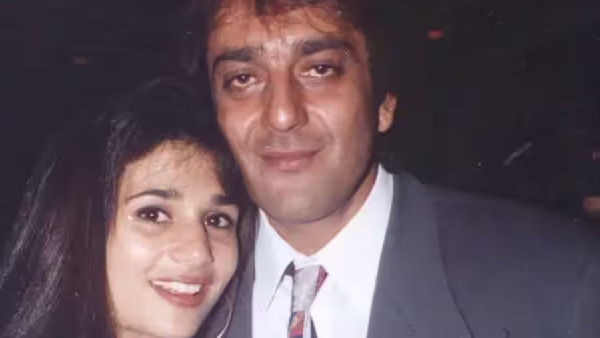 संजय दत्त और रिया पिल्लई