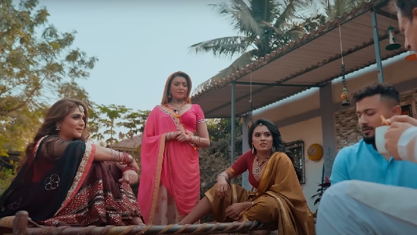 स्टारकास्ट 