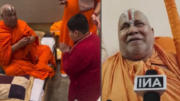 स्वामी रामभद्राचार्य ने उतारा मंच से नीचे