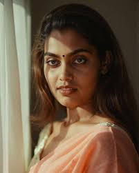 சிலிக் ஸ்மிதா