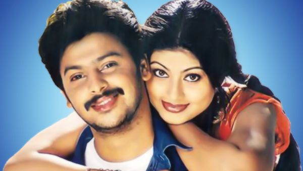 ஏப்ரல் மாதத்தில்