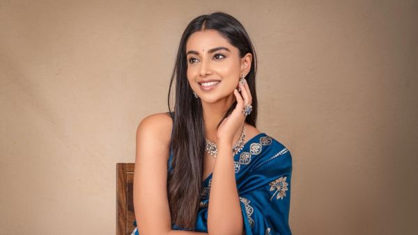 மீனாக்ஷி சௌத்ரி