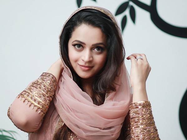 പ്രേംനസീര്‍ മുതല്‍ ഭാവന വരെ; രാശിയില്ലാതെ പേരു മാറ്റിയ താരങ്ങള്‍