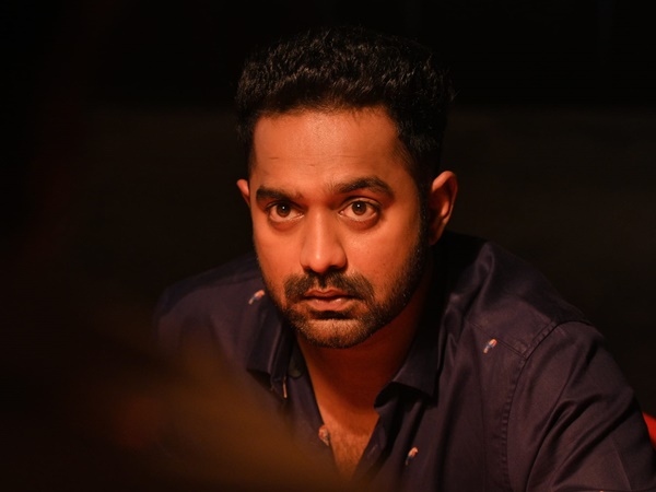 വെറൈറ്റികളുമായി കളം പിടിക്കാൻ ആസിഫ് അലി; വരാനിരിക്കുന്നത് വമ്പൻ സിനിമകൾ