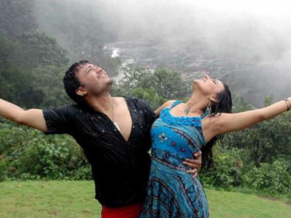 ಮಳೆಯ ಮಧುರ ಅನುಭೂತಿಯನ್ನು ಹಿತವಾಗಿಸುವ ಈ ಕನ್ನಡ ಹಾಡುಗಳನ್ನು ನೀವು ಕೇಳಲೇಬೇಕು!