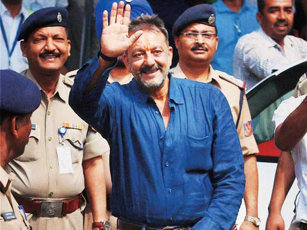 बॉलीवुड सितारे जो जेल जा चुके है