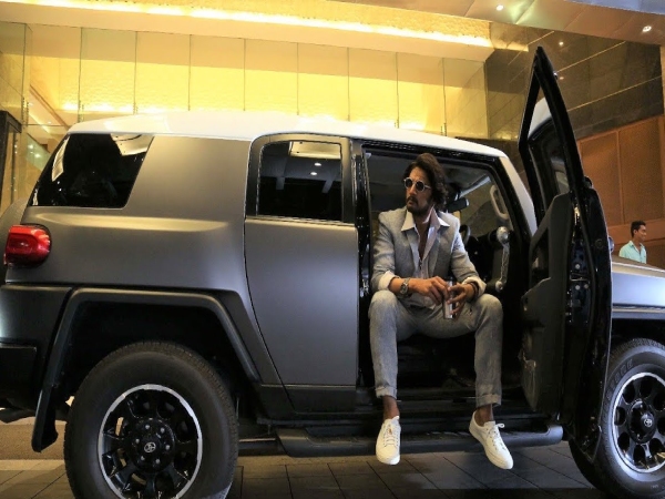 ಅಭಿನಯ ಚಕ್ರವರ್ತಿ ಕಿಚ್ಚ ಸುದೀಪ್ ಬಳಿಯಿರುವ ದುಬಾರಿ ಕಾರುಗಳ ಪಟ್ಟಿ ಇಲ್ಲಿದೆ.