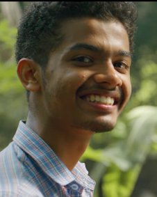 അഞ്ച് സെന്റും സെലീനയും