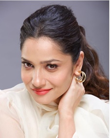 അങ്കിത ലോഖന്‍ഡെ