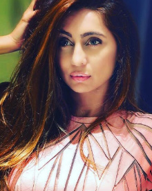 अनुशा दांडेकर