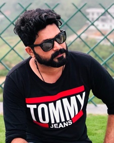 അന്‍വര്‍ ഷെരീഫ്‌