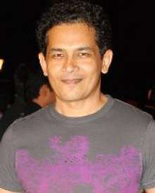 അതുല്‍ കുല്‍ക്കര്‍ണി