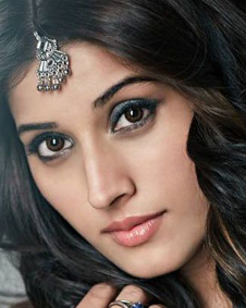 दिविना ठाकुर