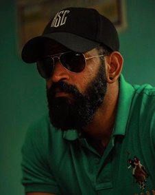 ഗിരീഷ് ഗംഗാധരന്‍