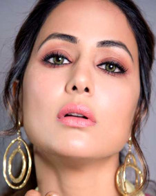 हिना खान