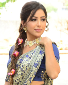 క‌పిలాక్షి మ‌ల్హోత్రా