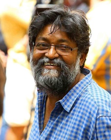 എം ജെ രാധാകൃഷ്ണന്‍