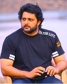 മധു വാര്യർ