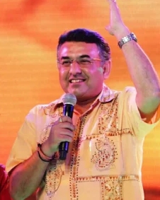 मकरंद शुक्ला