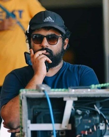 മനു ജെയിംസ്