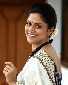 നദിയ മൊയ്തു