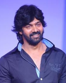 നവീന്‍ ചന്ദ്ര