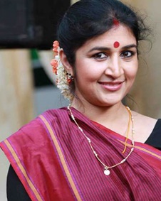 നീന കുറുപ്പ്