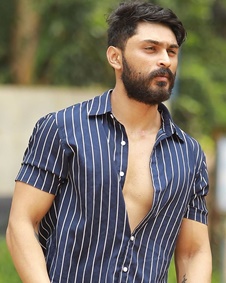 പവന്‍ ജിനോ തോമസ്‌