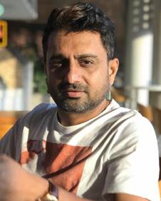 രതീഷ് ബാലകൃഷ്ണന്‍ പൊതുവാള്‍